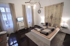 d.Five Timber Town Apartment